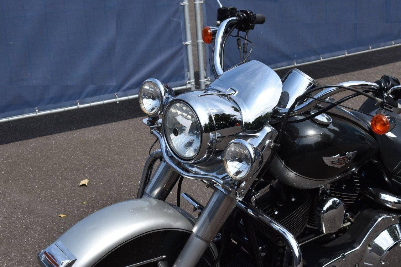 Harley-Davidson Chopper: Harley-Davidson Road King Custom FLHRSI – Usato da Port venduto da Dvajseidve 1