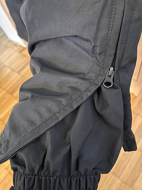 Pantaloni: Vendo pantaloni sci/snowboard – Usato da Jona venduto da sen_vd8v 4