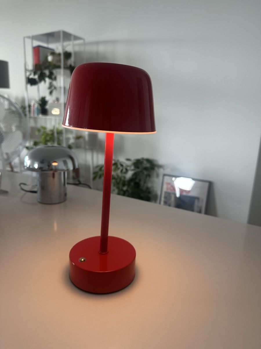 Lampade: LED Tischlampe  – Usato da Zürich venduto da ConnyLee