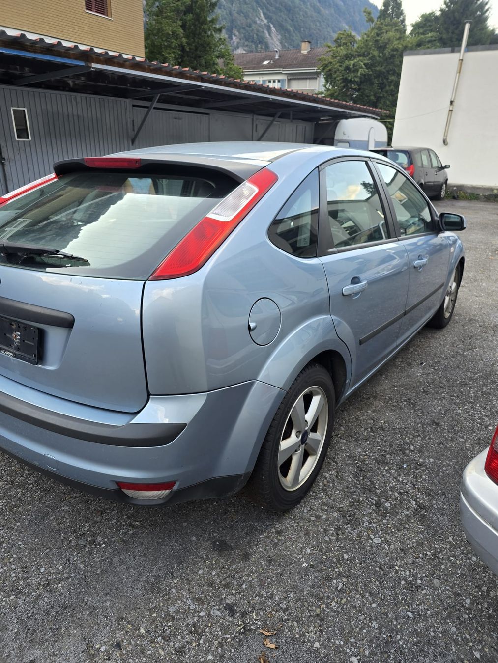 Ford Automobili: Ford Focus 1.6 16V – Difettoso da Netstal venduto da AutozoneGL 2