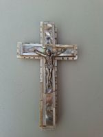 Wandkreuz Holz Perlmutt mit Korpus gebraucht