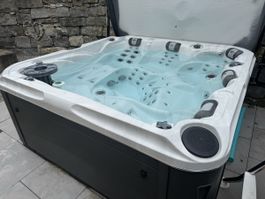 Whirlpool Malibu Premium Version von Arrigato