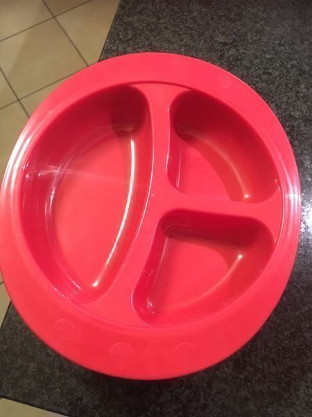 Contenitori & Simili: Lunchbox mit Besteck und Saugnapf – Nuovo e nell'imballaggio originale da Bergdietikon venduto da antovale 1