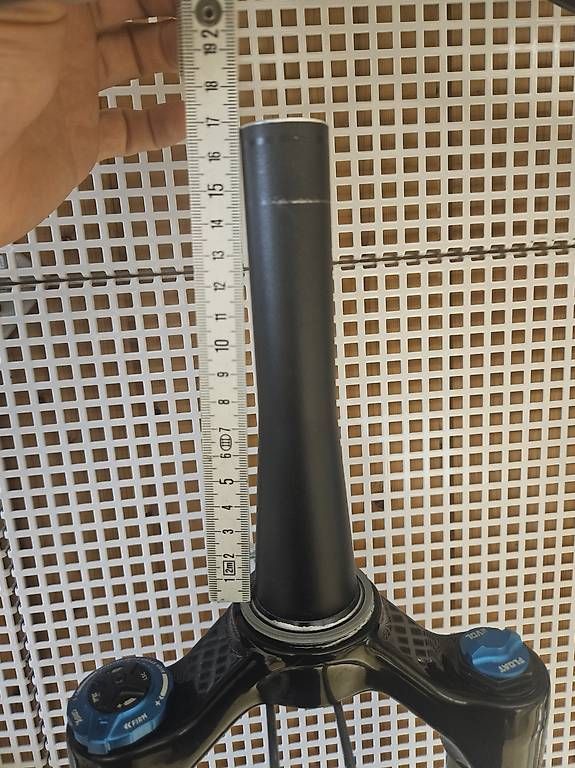 Pezzi di ricambio: Fox factory 34 LT grip X 130mm – Usato da Einsiedeln venduto da RomanB. 1