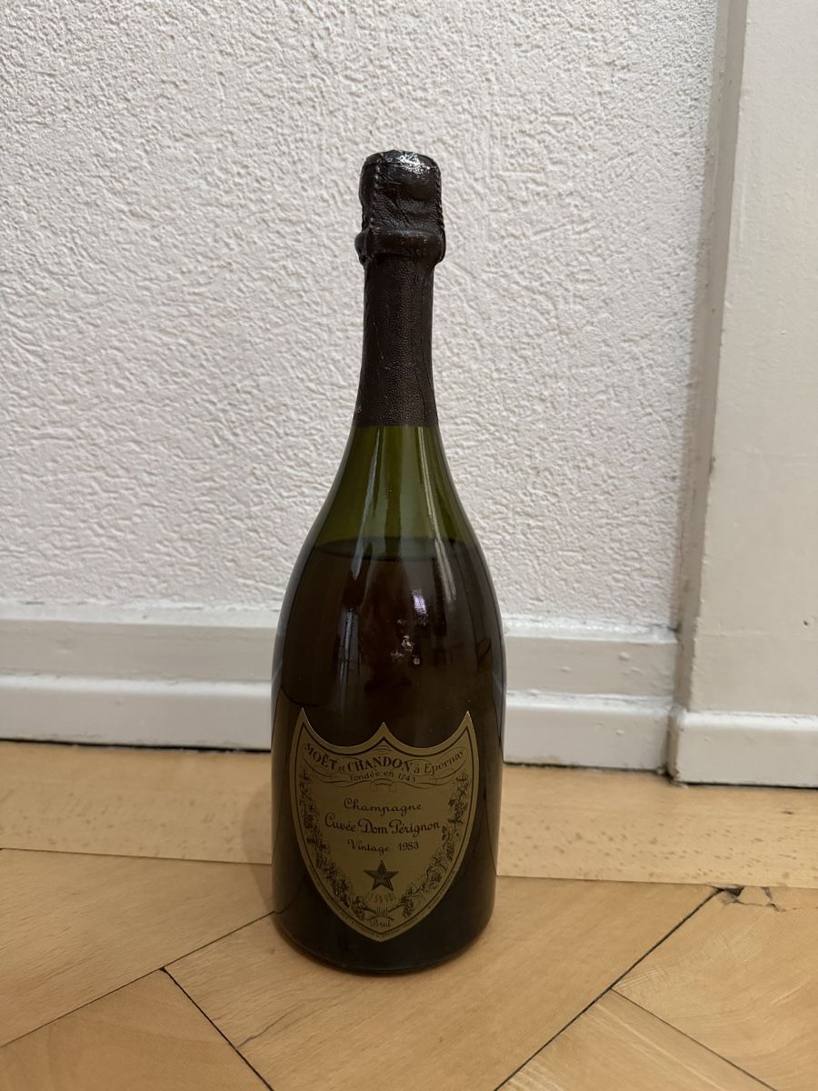 Moet Vino: Moët et Chandon Dom Pérignon 1983 – Usato da La Chaux-De-Fonds venduto da Adrien2300