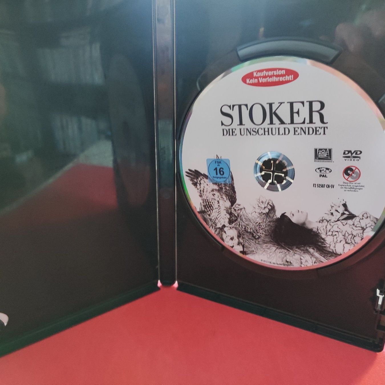 Tutti i DVDs: Stoker - Die Unschuld endet – Usato da Dübendorf venduto da kb86_MOVIE 3