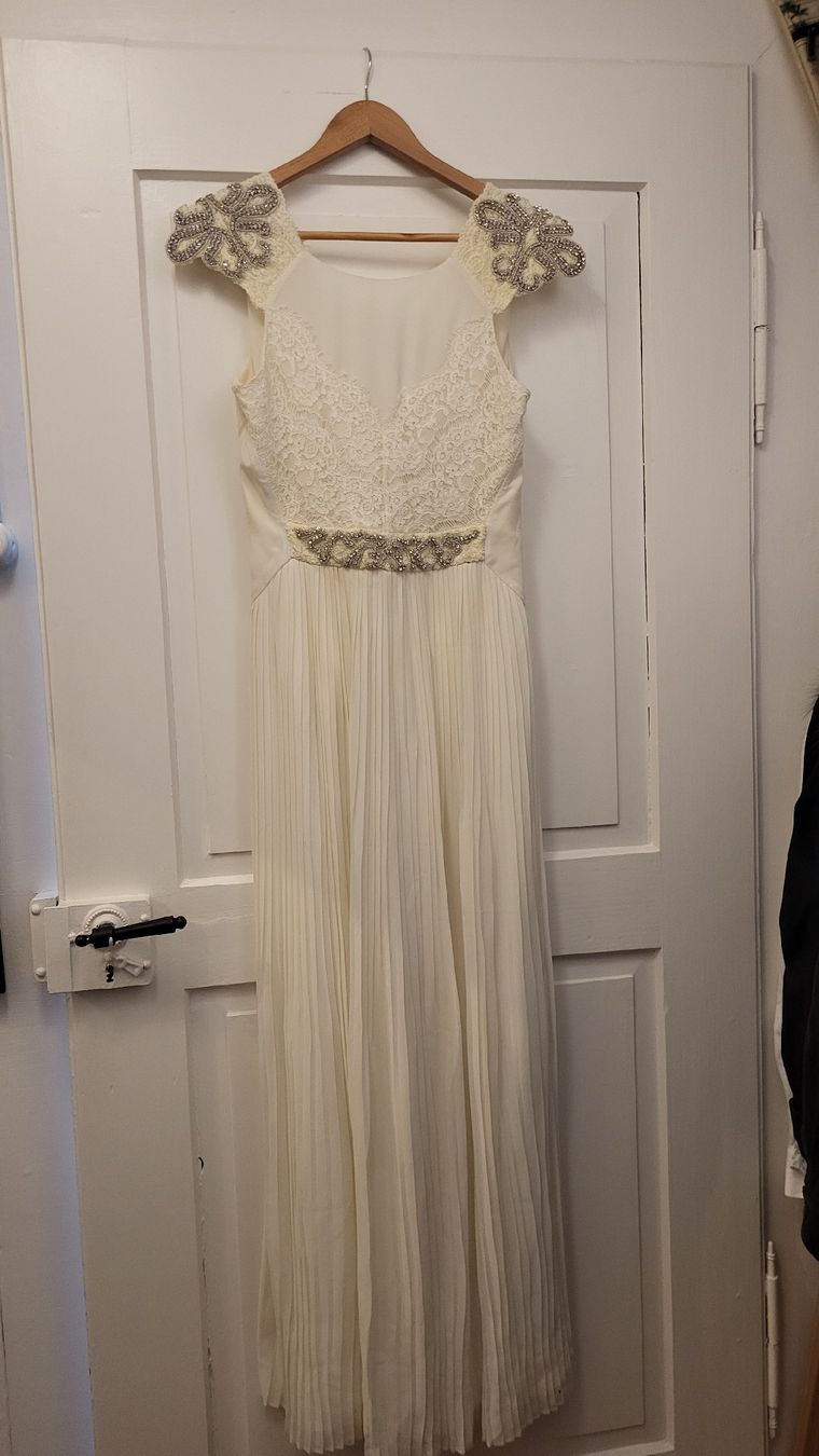 Vestiti: Ted Baker Tailored Wedding Dress Size 2 – Usato da Zürich venduto da tkind 3