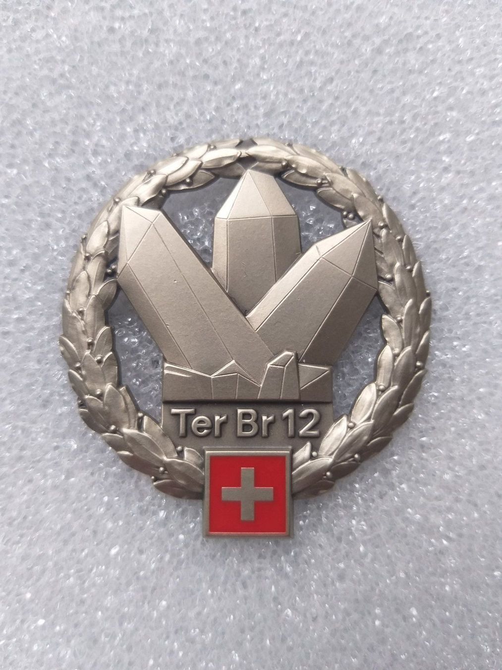 Placchette & Badge: Béretemblem Territorialbrigade 12 V2 – Nuovo (secondo la descrizione) da Bauma venduto da SwissMilitaria