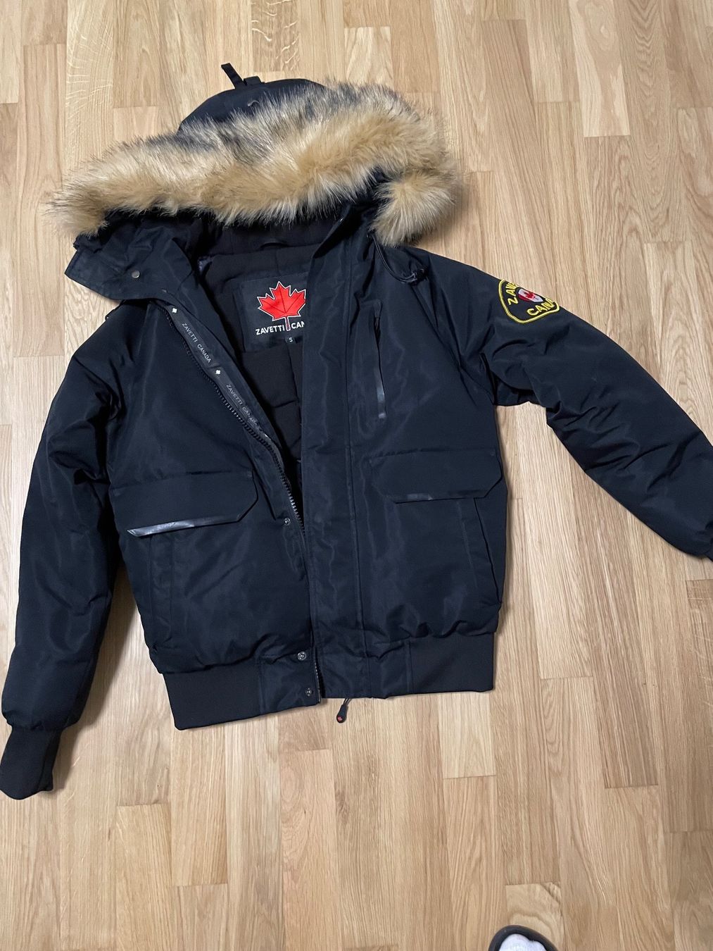 Jacken: Zavetti Canada Winterjacke – Neu (gemäss Beschreibung) aus Adliswil von