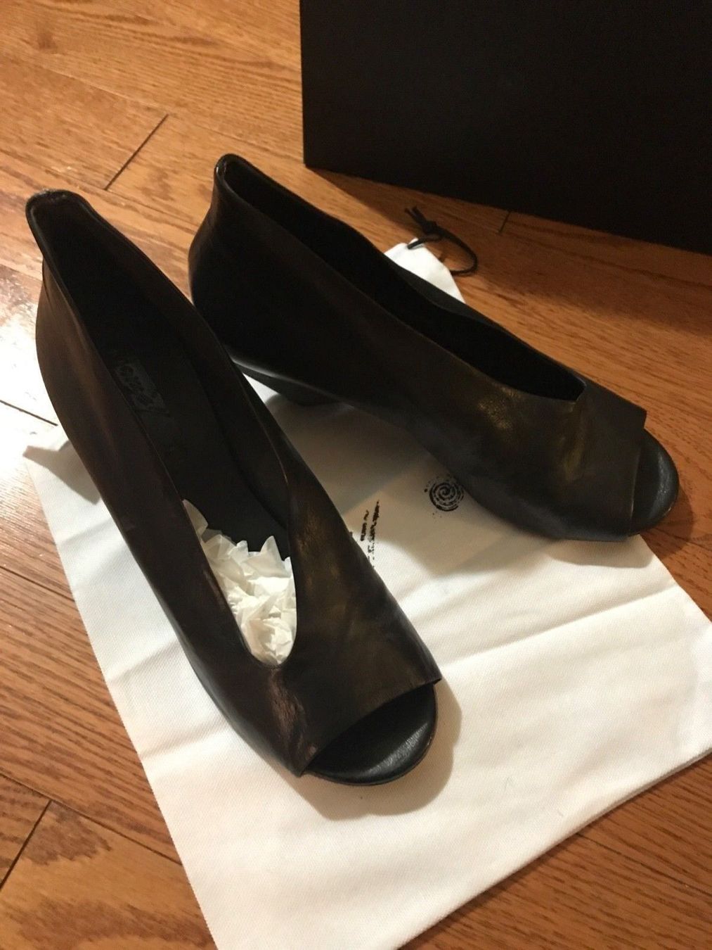 Scarpe da donna: Marsell Pumps asymmetrisch Absatz 37 – Usato da Brütten venduto da Style-Snob 4
