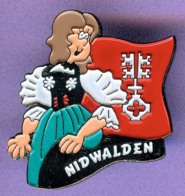 Placchette & Badge: Wappen & Tracht   NIDWALDEN – Usato da Winterthur venduto da Sammleroase