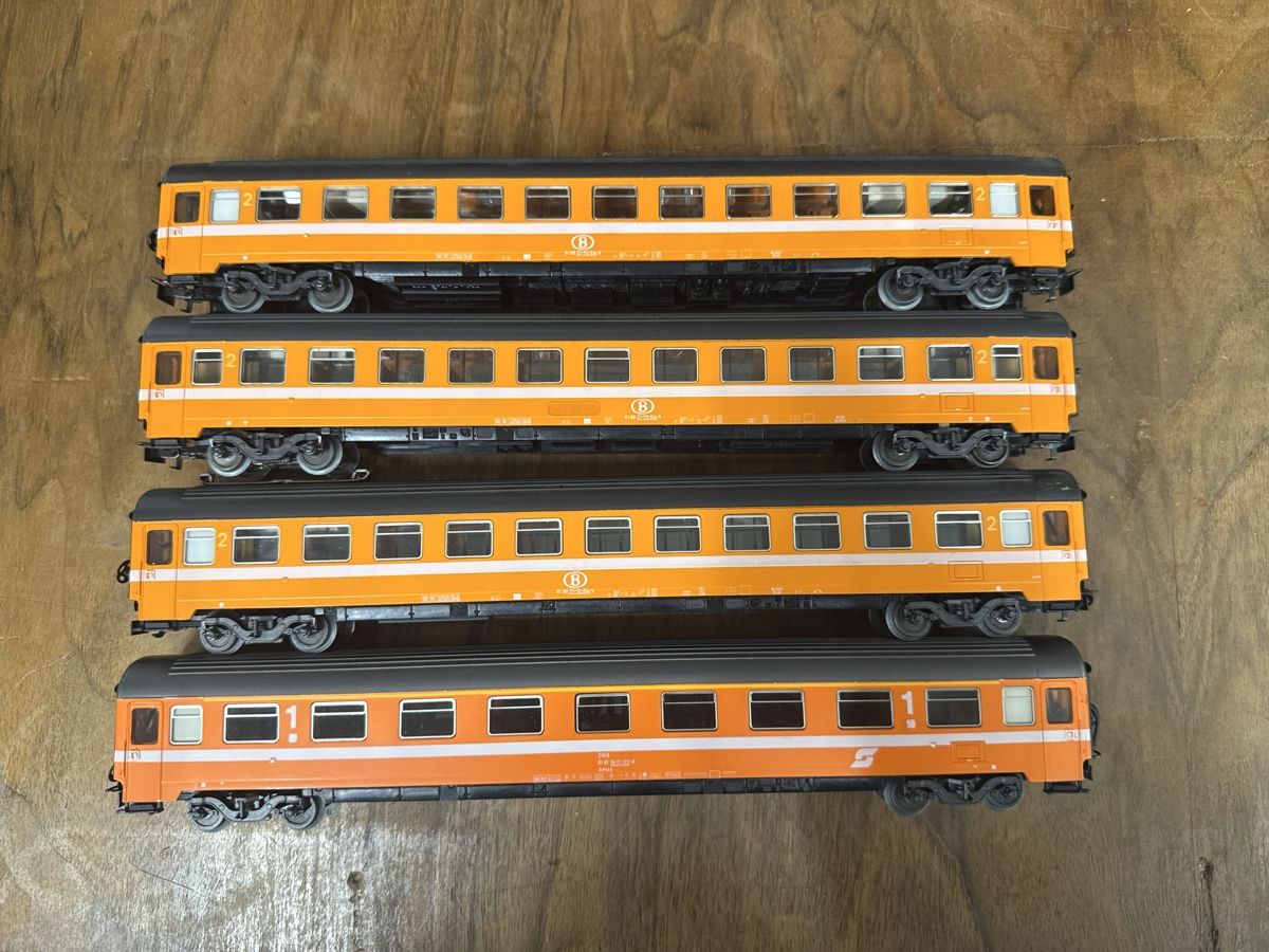 Märklin Trains électriques: 4 Märklin Personenwagen orange – D'occasion à Berikon par TopLok