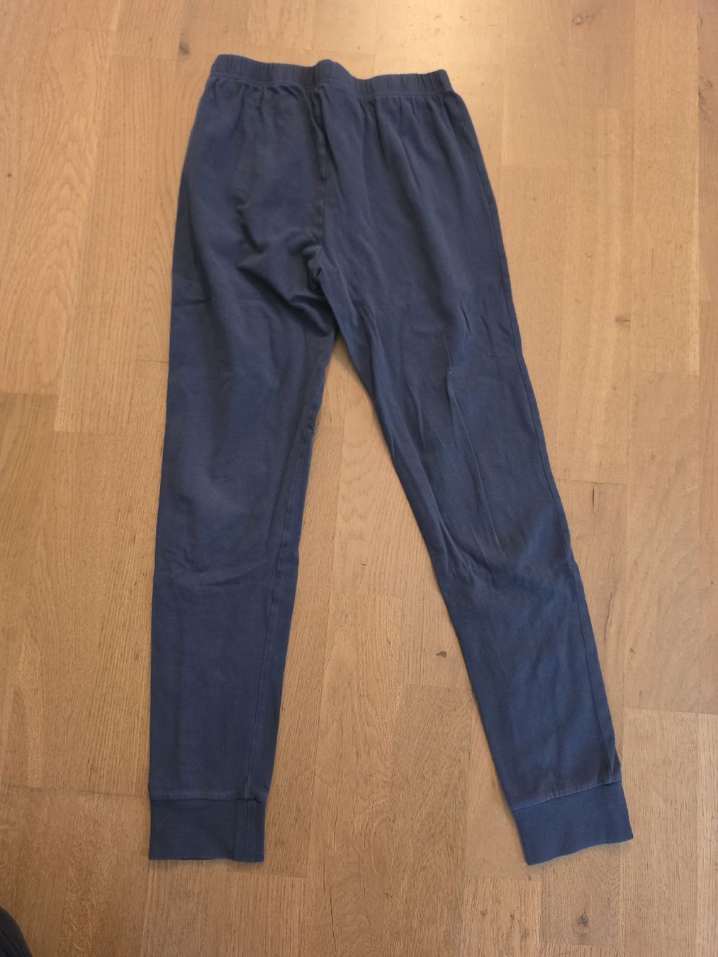 Pyjamas & Ähnliches: Pyjama gr 134/140 – Gebraucht aus Rümlang von Franny93 3
