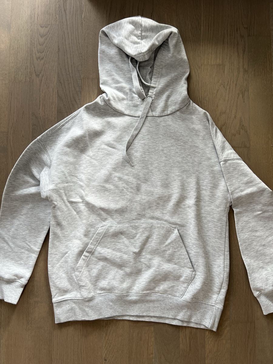 Maglioni & Felpe: Grauer Kapuzenpullover – Usato da Kriens venduto da Krienserin_T