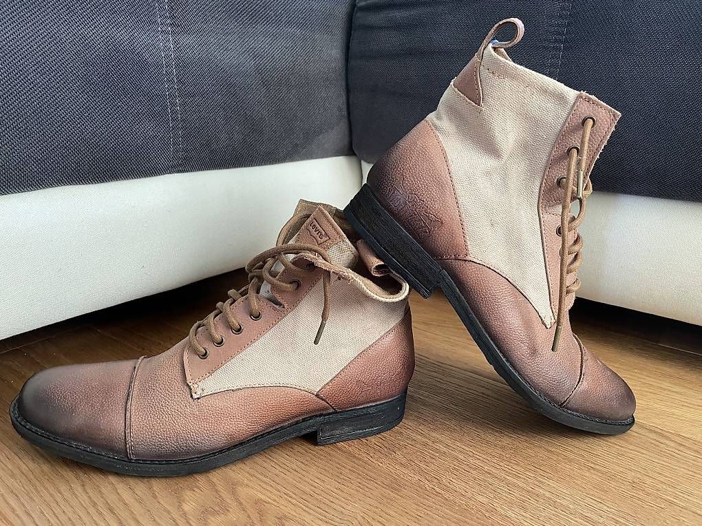Herrenschuhe: Levis Stiefel Grösse 44 – Gebraucht aus Muttenz von Style_2000