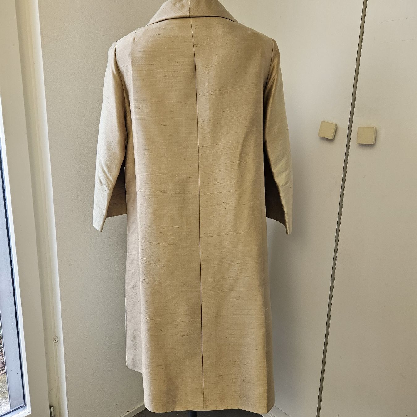 Mäntel: wunderschöner beiger vintage seidenmantel – Gebraucht aus zürich von couture 3