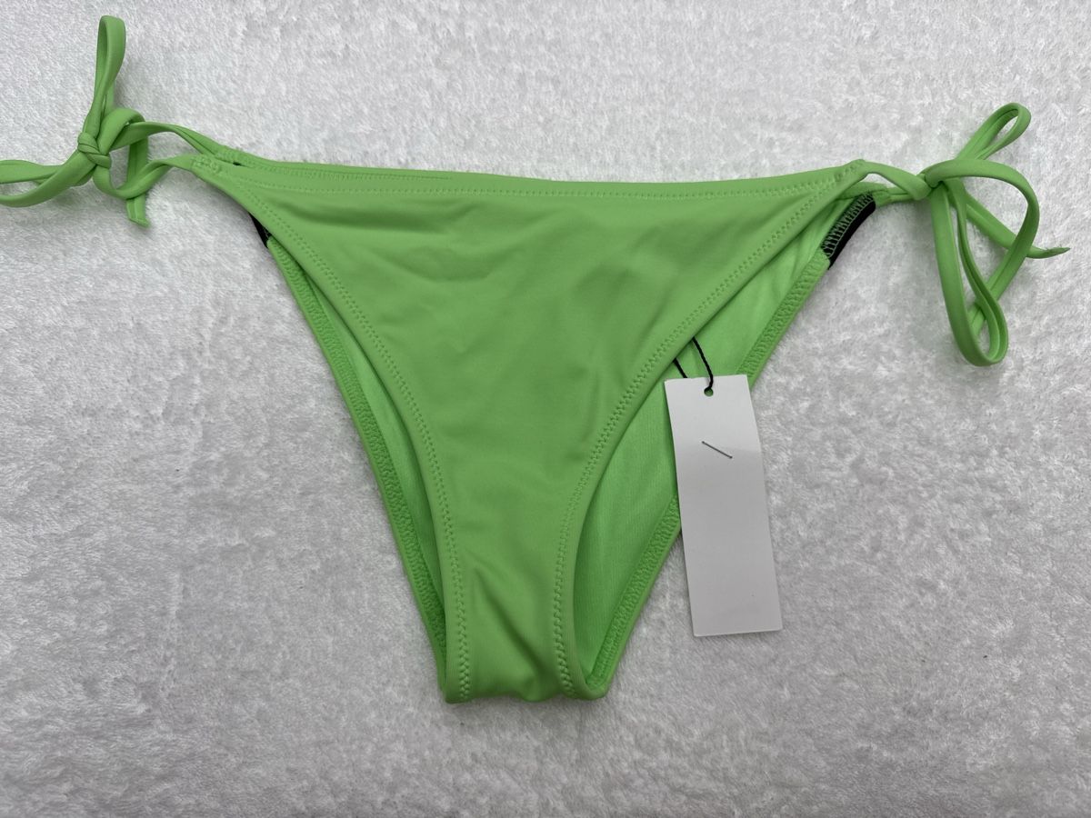 Calvin Klein Badekleider & Bikinis: Bas de bikini Calvin Klein vert taille S neuf – Neu (gemäss Beschreibung) aus Chenens von anasantos90 1