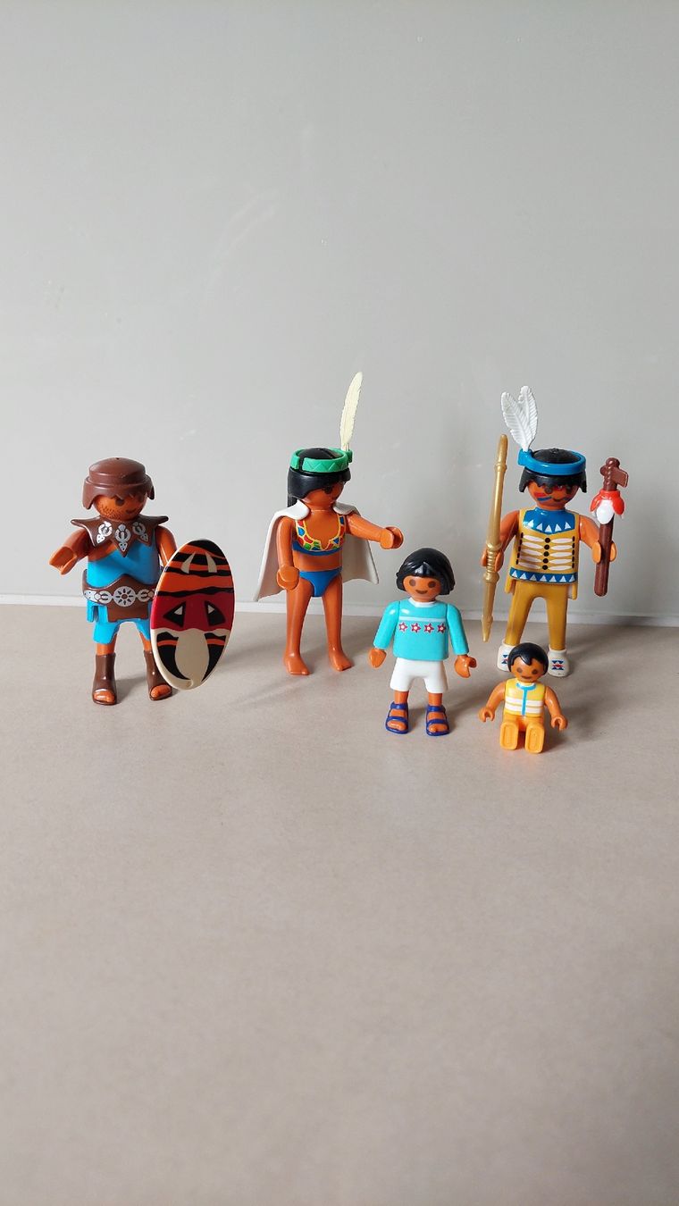 Playmobil Spielzeuge: Indianerfamilie Playmobil – Gebraucht aus Wisen SO von Shopoholiker