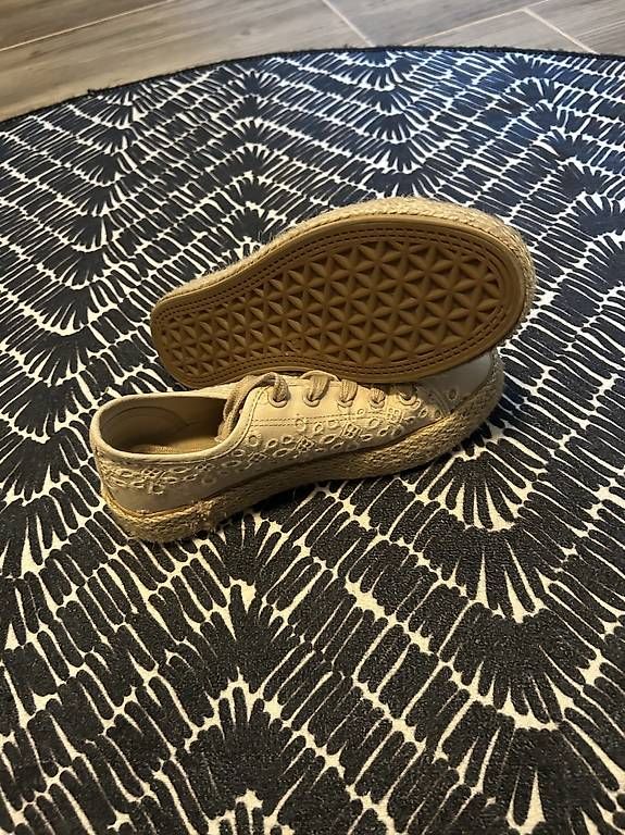 Scarpe per ragazze: Chaussures tissu à lacets t.35 – Usato da Curtilles venduto da cat_vs66 2