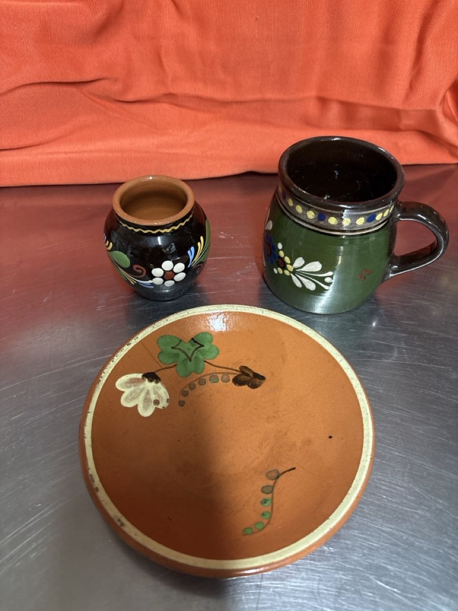 Vasi & Recipienti: Krug,Vase und Teller aus Ton mit Blumenmuster. – Usato da Lotzwil venduto da kie_fdq8