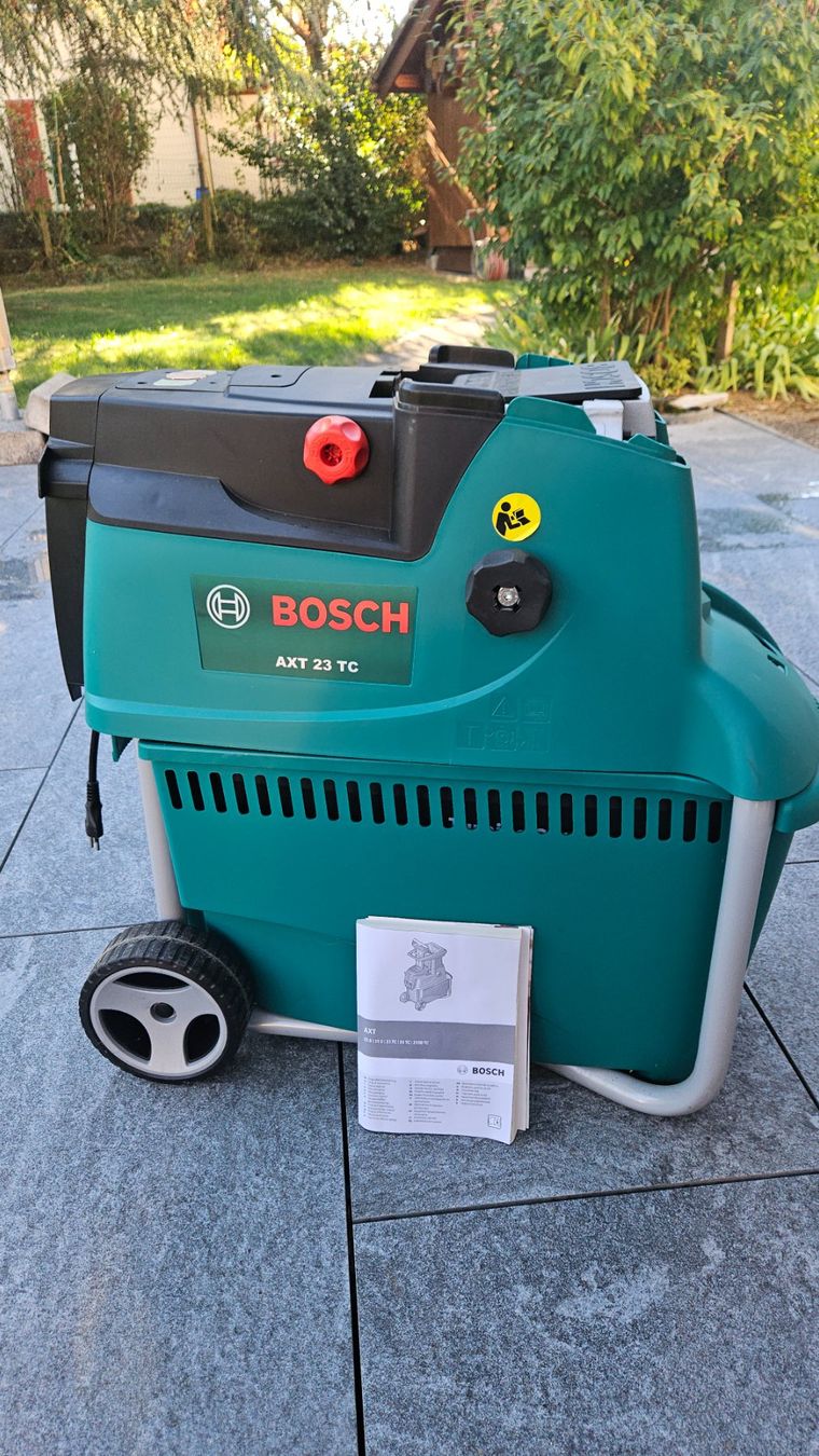 Bosch Trinciatrici: Broyeur à branches Bosch AXT 23 TC – Usato da La Tour-de-Treme venduto da Vincentg 1