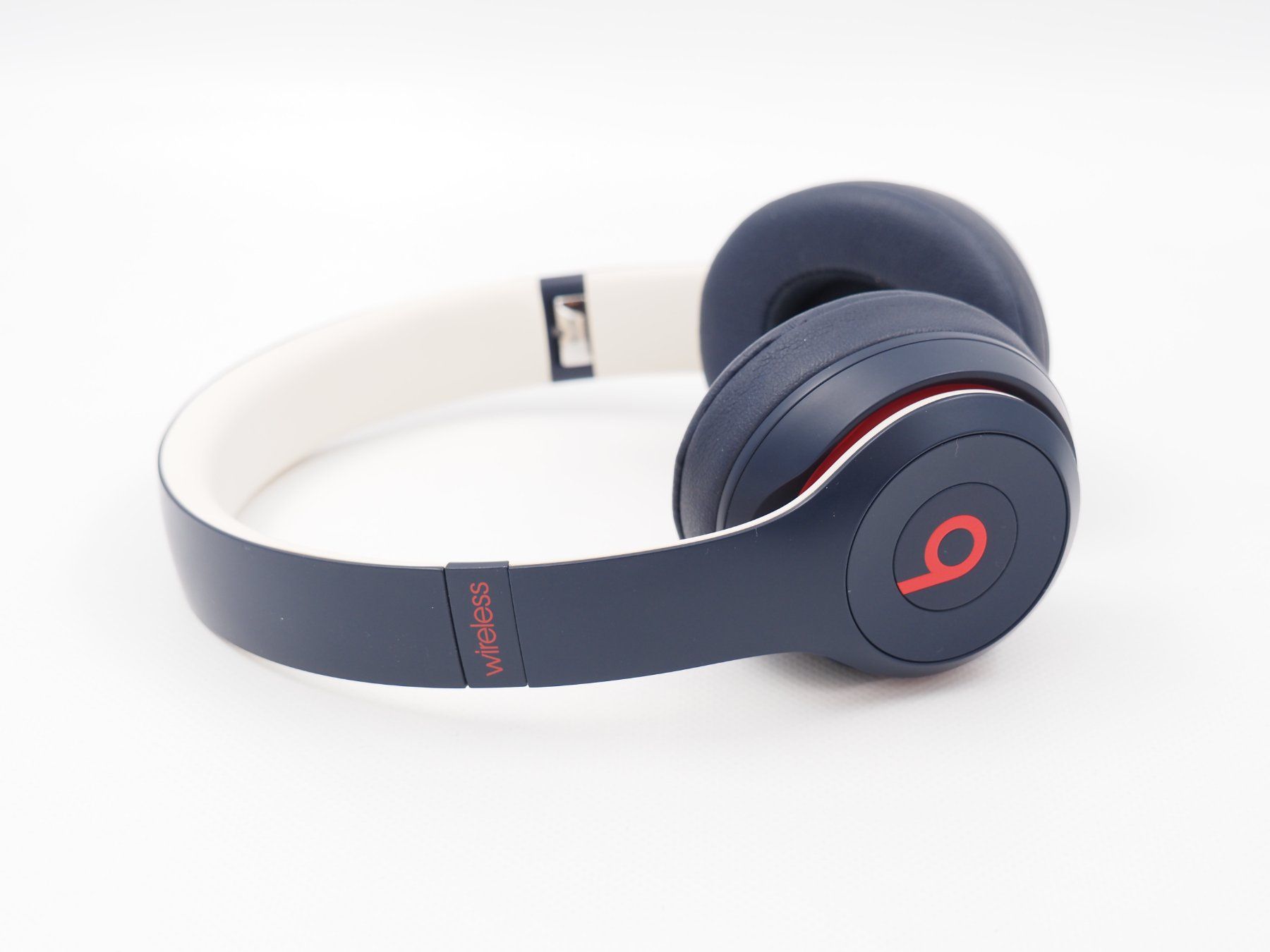 Kopfhörer: BEATS Solo 3 Bluetooth Kopfhörer (26040304) – Gebraucht aus Zürich von fundsachenverkauf 2