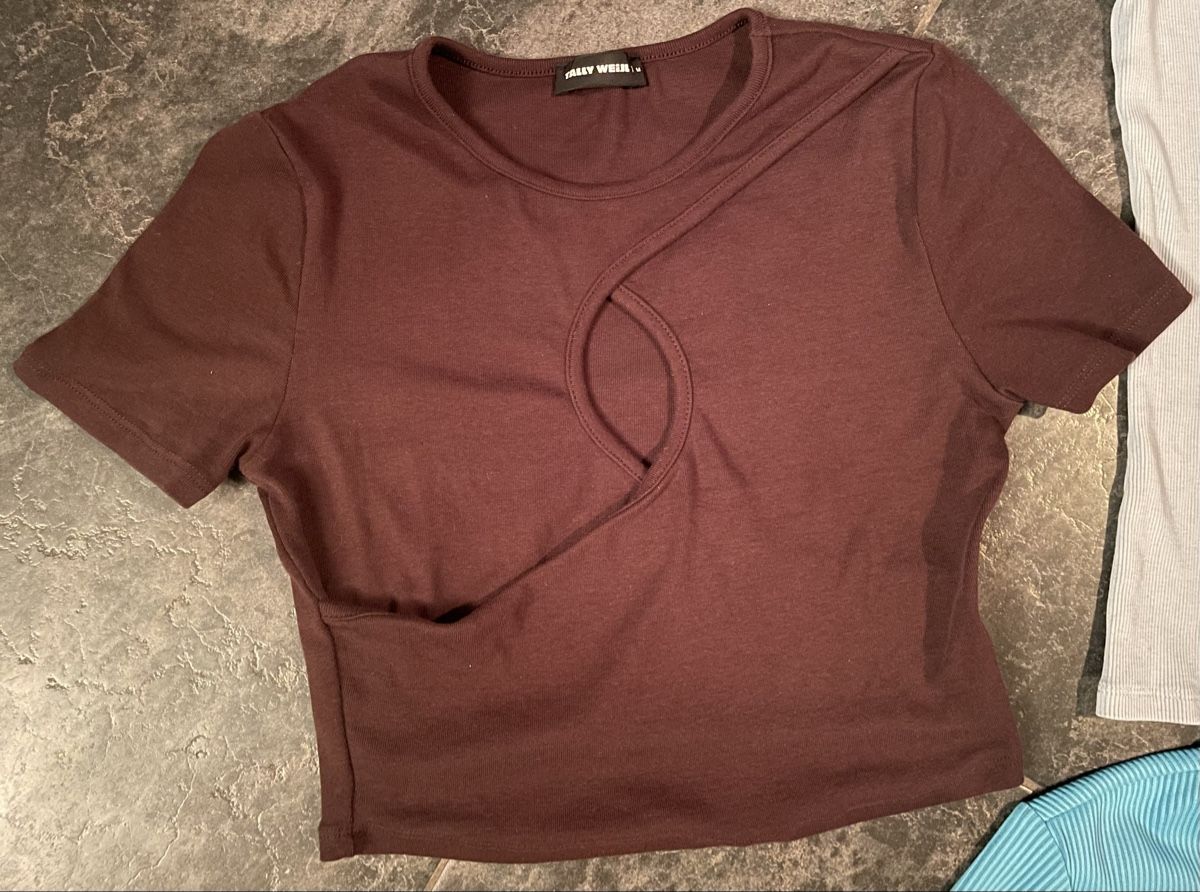 T-shirt: 4 Oberteile – Usato da Mettmenstetten venduto da sde_mnv2 3