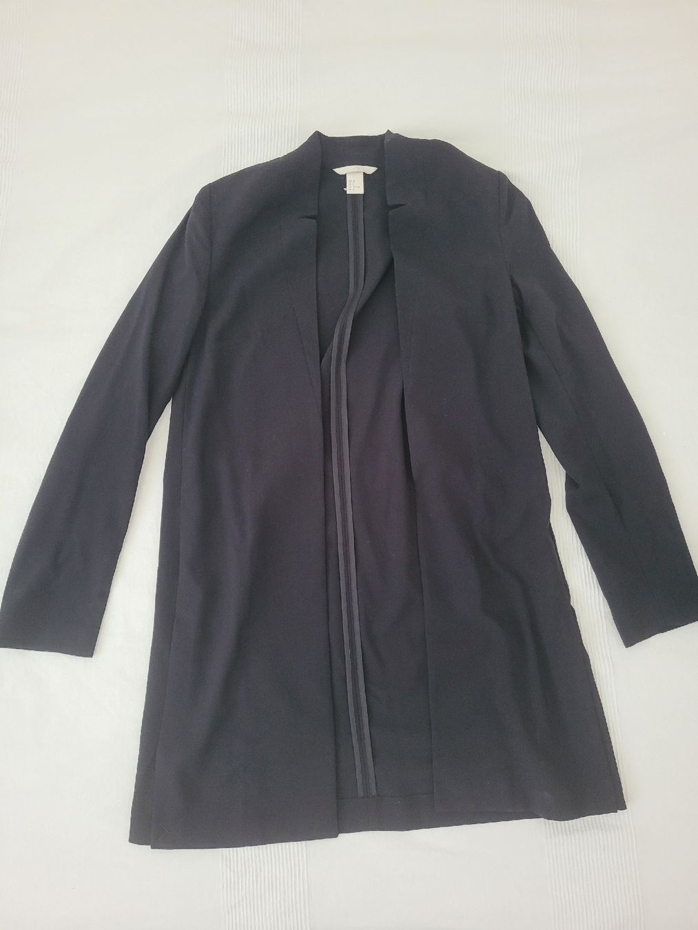 H&M Giacche: HM langer Blazer grösse 32 – Nuovo (secondo la descrizione) da Pfäffikon SZ venduto da Mrs.Moneypenny