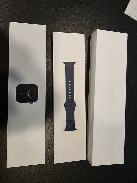 Apple Smartwatch: Apple Watch Series 6 blau 44mm – Usato da Othmarsingen venduto da Oepfel 1