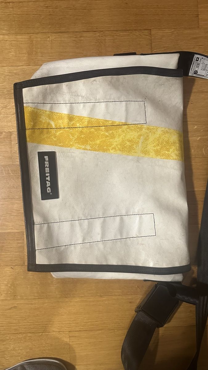Freitag Taschen: Freitag Orginal Tasche – Gebraucht aus Thun von James_VI