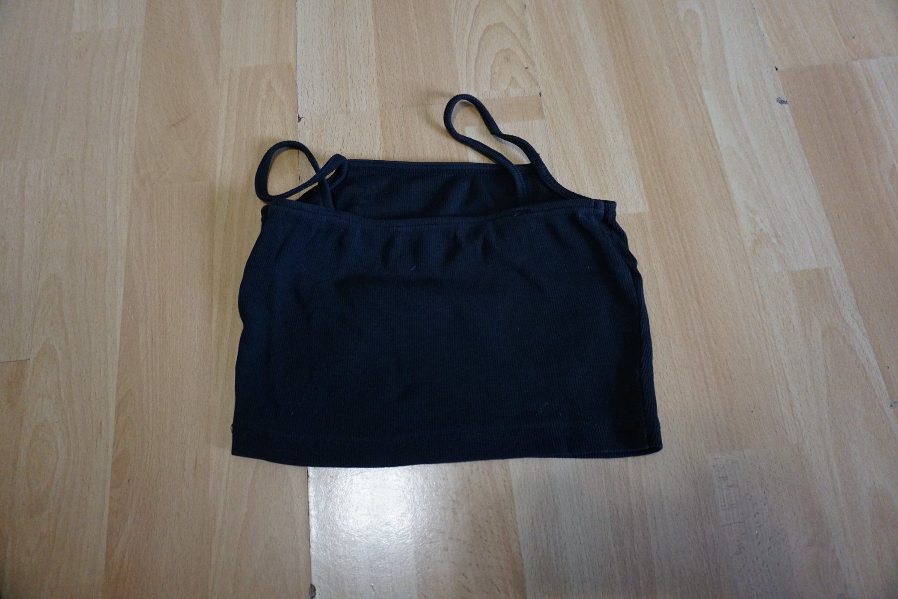 Camicette, T-shirt & Top: Schwarzes Even&Odd Crop Top ca. Gr.S – Usato da Zürich venduto da einalemjena 1