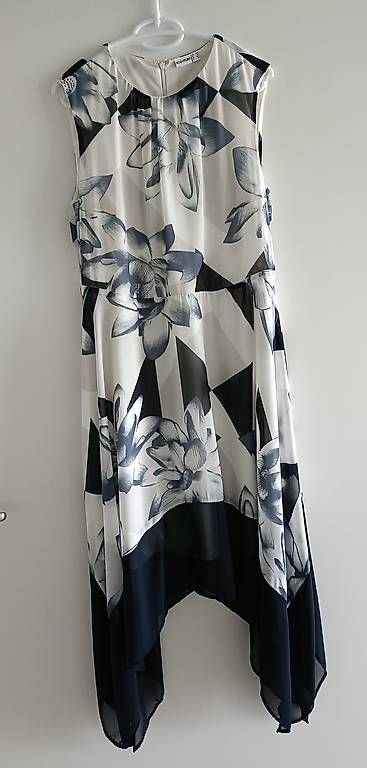 Vestiti: Damen Kleid Grösse 42 – Usato da Emmenbrücke venduto da Aurach 4