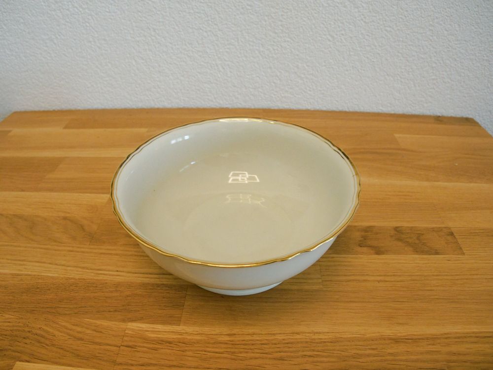 DOMINI Weihnachts-Keramik-Geschirrset Für 4 Personen – 16-teilig, Weiß, Inkl. Teller, Schalen & Tassen