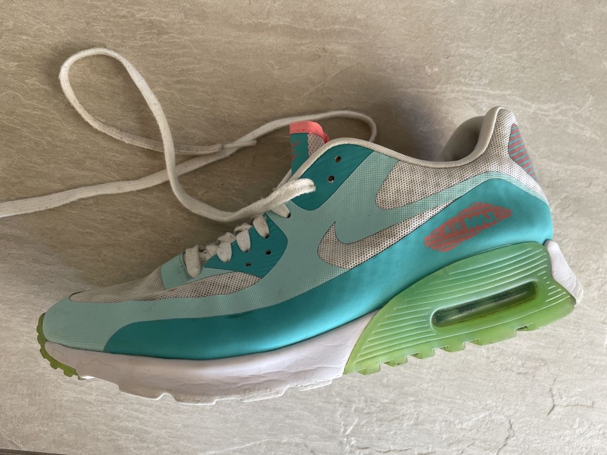 Nike Damenschuhe: Nike Air Max 90 Sneaker Damen Gr. 40,5 – Gebraucht aus Richterswil von Noelle80 1