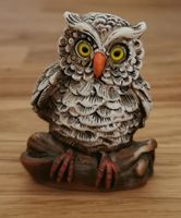 Handbemalte kleine Eulenfigur aus Italien
