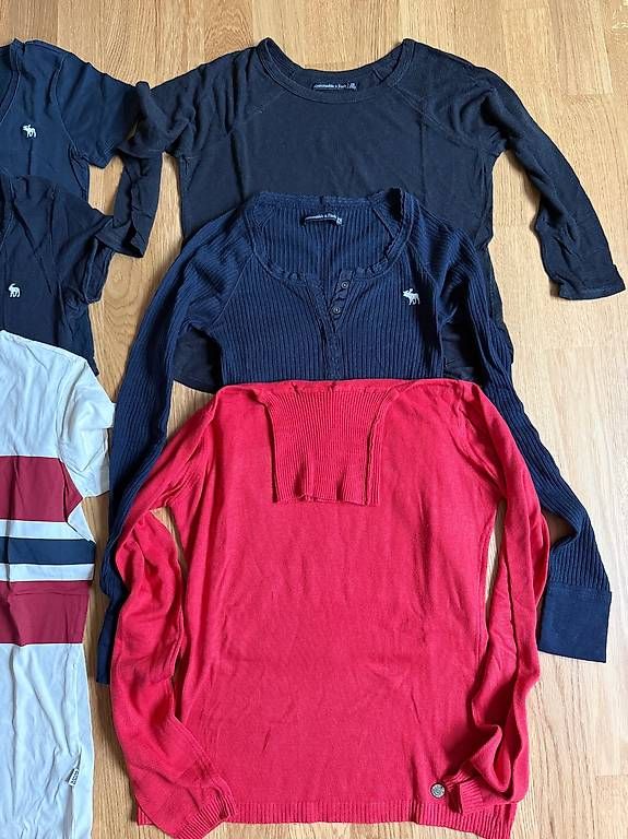 Lotti di vestiti: Diverse maglie  – Usato da Massagno venduto da lad_cv7t 3