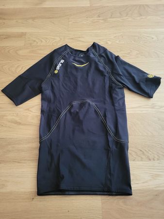 SKINS Kompressionsshirt A400 Herren Grösse S