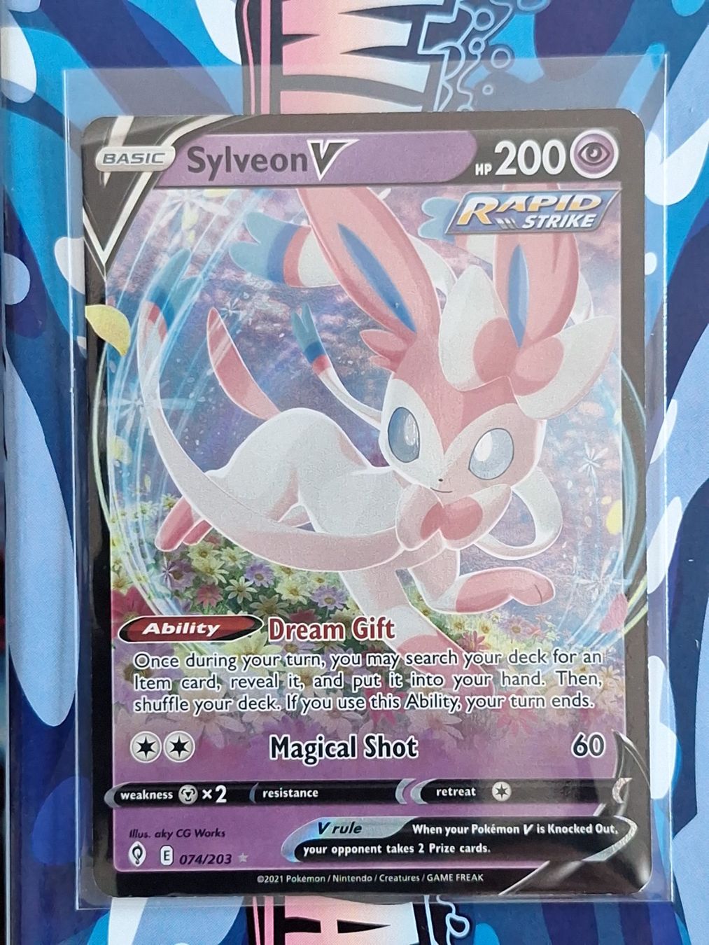 Pokémon Carte collezionabili: Sylveon V - Evolving Skies - #4 – Usato da Altstätten SG venduto da GGsGameshop