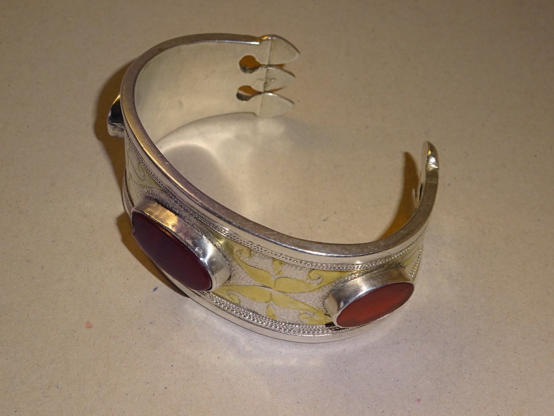 Bracciali & Braccialetti: Karneol Armreif - echt Silber – Usato da Esslingen venduto da eintagammeer