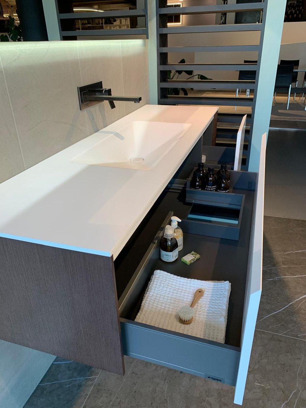 Mobili per bagno: AGAPE Waschtischanlage – Nuovo (secondo la descrizione) da Stans venduto da AQWA_AG 1