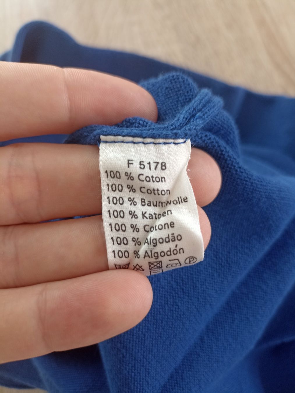 Lacoste Maglioni & Felpe: Pull Lacoste bleu col en V, taille 4, homme – Usato da Zürich venduto da dav_757h 6