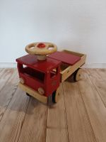 Holz Rutscher LKW rot mit Ladeflaeche gebrauchter Zustand