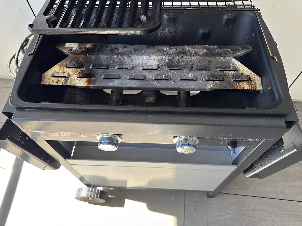 Grils: Grill zu verschenken – D'occasion à Dietlikon par Namii5 3