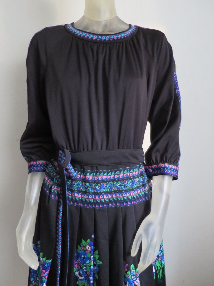 Vestiti: Kleid Vintage Grösse 38 gefuttert – Usato da Basel venduto da YanaR10 3