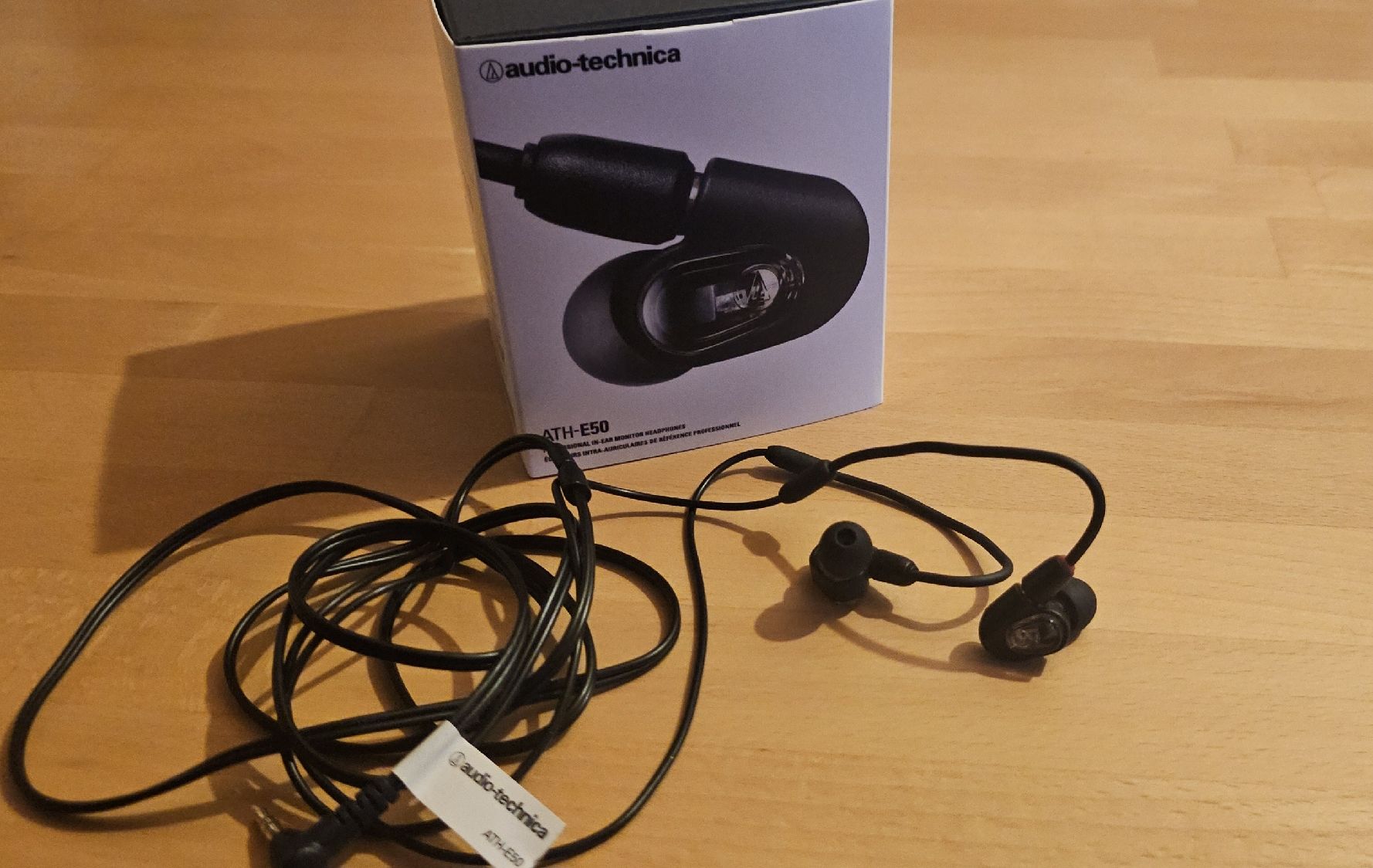 Audio Technica Cuffie: Audio-Technica ATH-E50 – Nuovo (secondo la descrizione) da Wohlen AG venduto da mko_2qxf