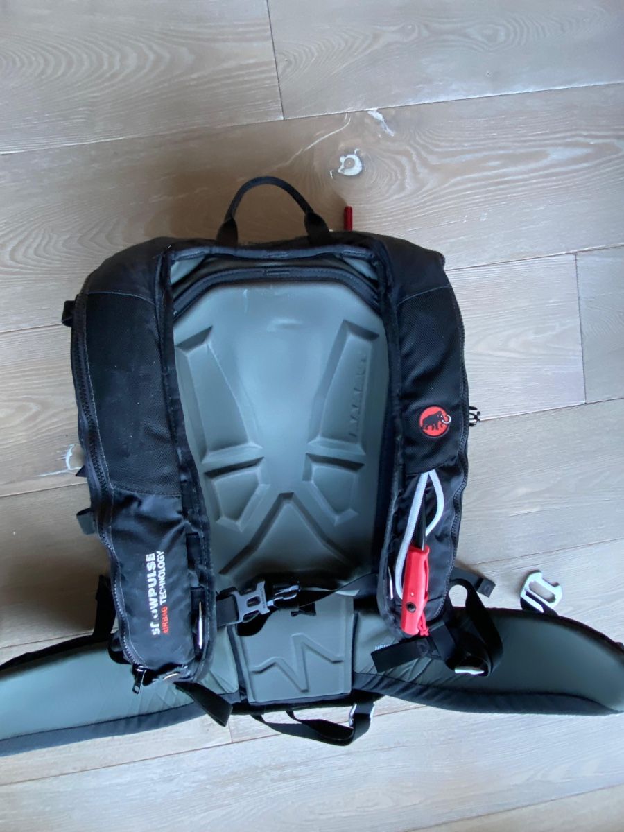Mammut Zaini: Sac Airbag Mammut - Ride 22L – Usato da Peseux venduto da MA_SA_ 3