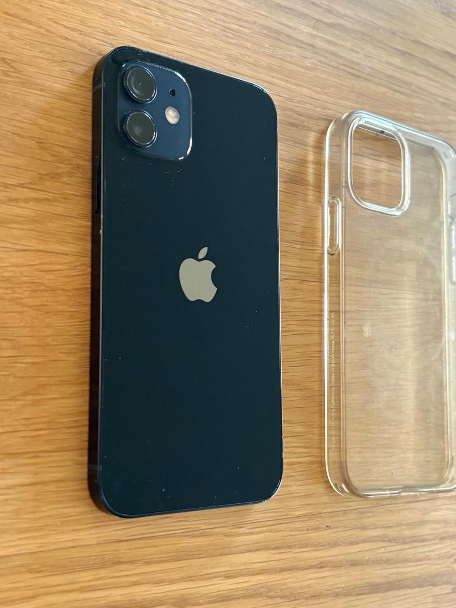 Apple Telefoni cellulari / Smartphones: iPhone 12 Smartphone mit Schutzhülle, gute Zustand – Usato da Nesslau venduto da PuchDriver07 3