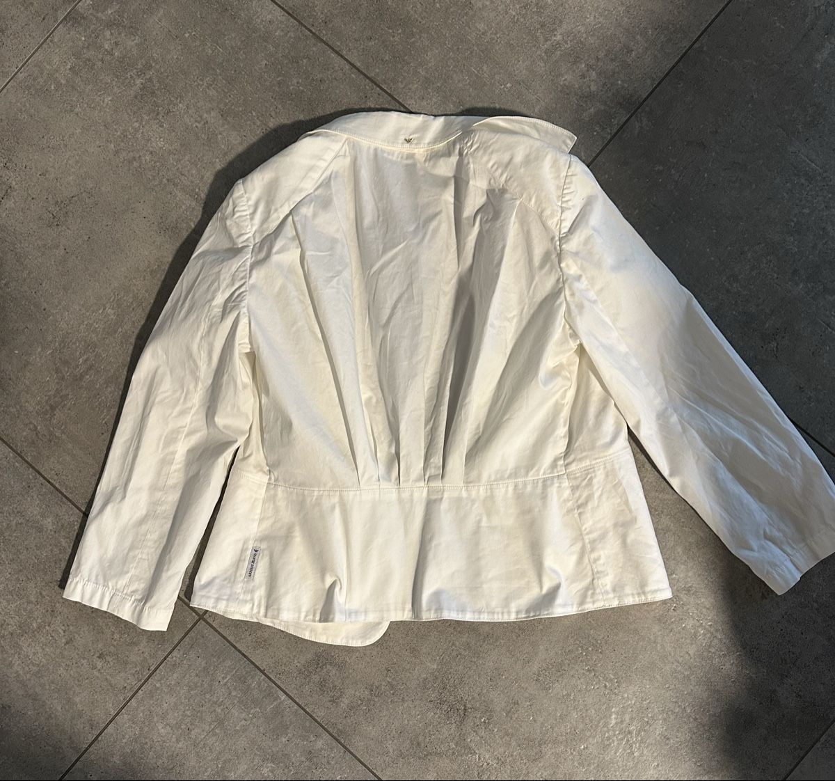Armani Vestes: Giacca bianca Armani jeans – D'occasion à Losone par niv_8vwx 7