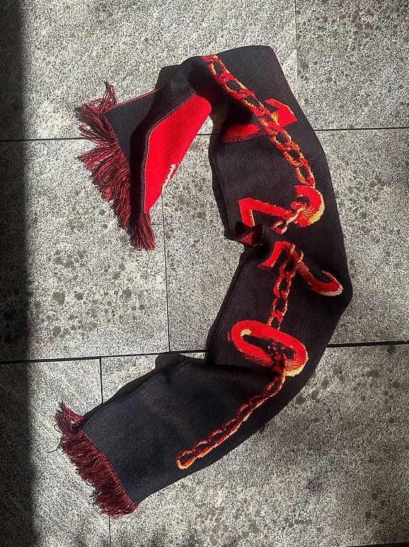 Foulard & Sciarpe: Yung Hurn Schal – Usato da Zürich venduto da adr_n2f6 1