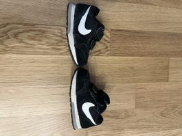Nike Lauflernschuhe, Grösse 21, Schwarz, Top Zustand!